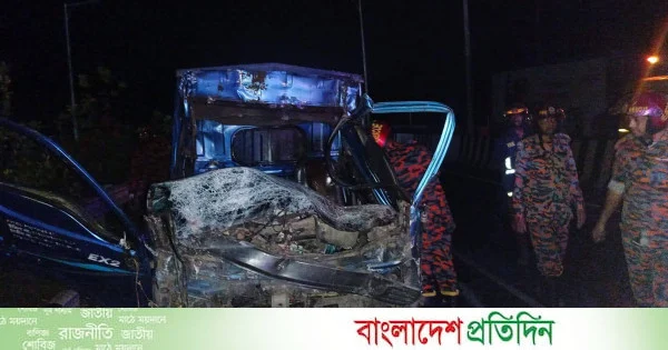 ভাঙ্গায় এক্সপ্রেসওয়েতে কাভার্ড ভ্যানের পেছনে পিকআপের ধাক্কা, নিহত দুই | | বাংলাদেশ প্রতিদিন