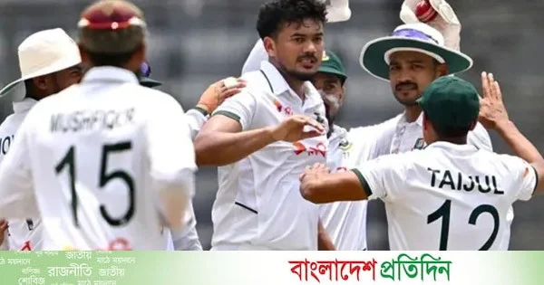 তাসকিনের জোড়া আঘাত, দুই ওপেনারকে হারিয়ে চাপে পাকিস্তান | | বাংলাদেশ প্রতিদিন