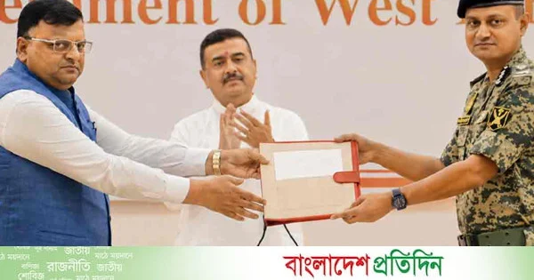 বাংলাদেশ সীমান্তে কাঁটাতারের বেড়া দিতে বিএসএফকে ২৭ কিমি জমি দিলেন শুভেন্দু | | বাংলাদেশ প্রতিদিন