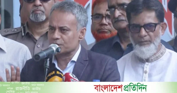 ধানের খড়ে চাকা স্লিপ, এজন্য ট্রেনের বিলম্ব: রেলমন্ত্রী | | বাংলাদেশ প্রতিদিন