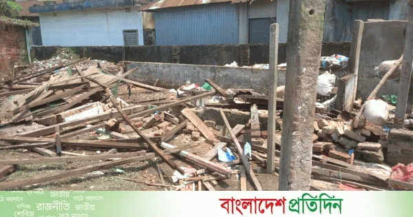 পাকুন্দিয়ায় মুক্তিযোদ্ধা সংসদ কার্যালয় ভাঙচুর | | বাংলাদেশ প্রতিদিন