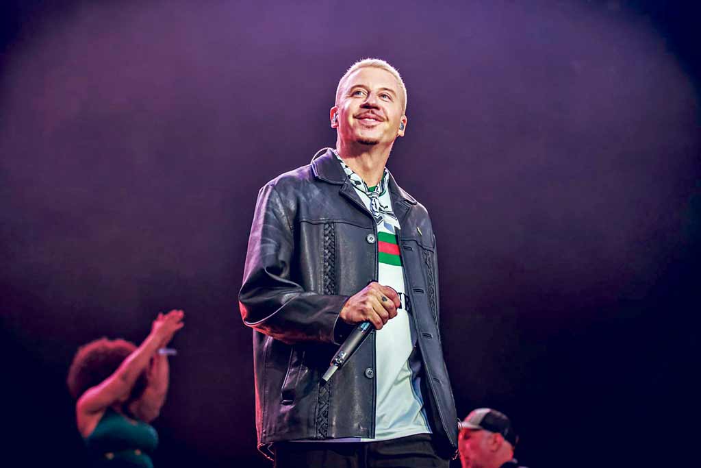 260914-Macklemore-ew-150p-a3c1fa